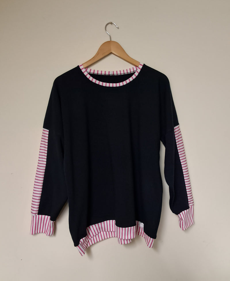 *CLEO* in Navy and Hot Pink