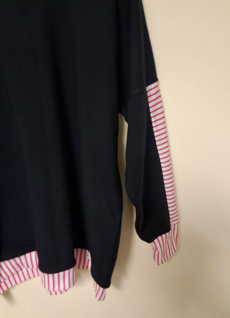 *CLEO* in Navy and Hot Pink