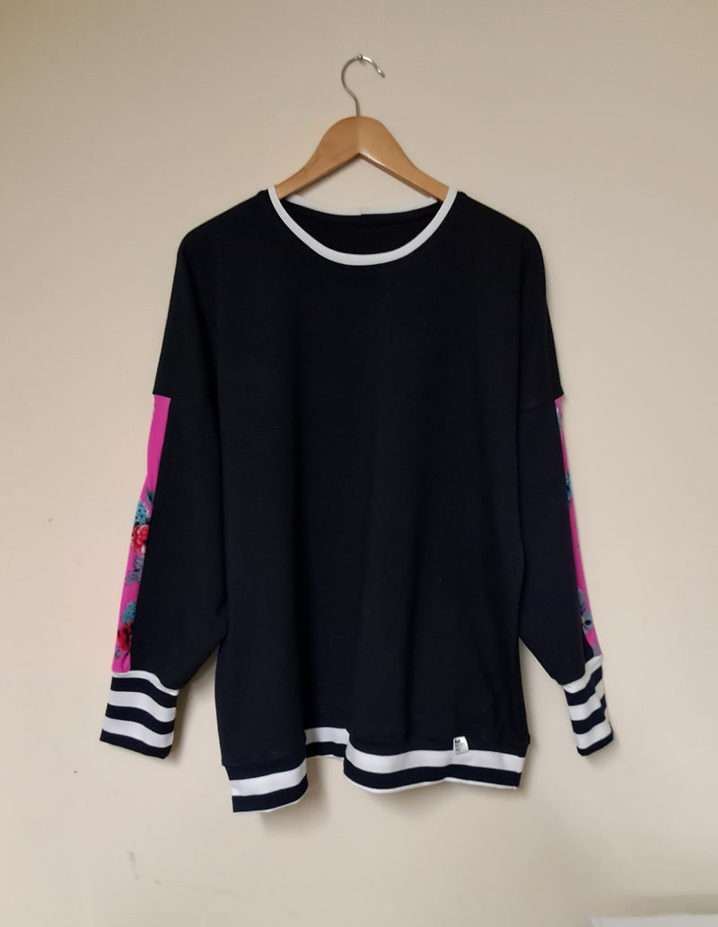 NAVY SWEATSHIRT WITH HOT PINK FLORAL