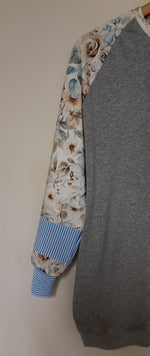 NEW SEASON SWEATSHIRT