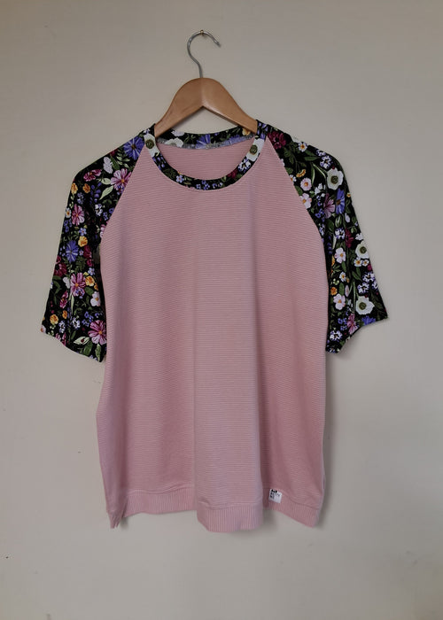 NEW *SUMMER TOP* in Soft Pink fine stripes