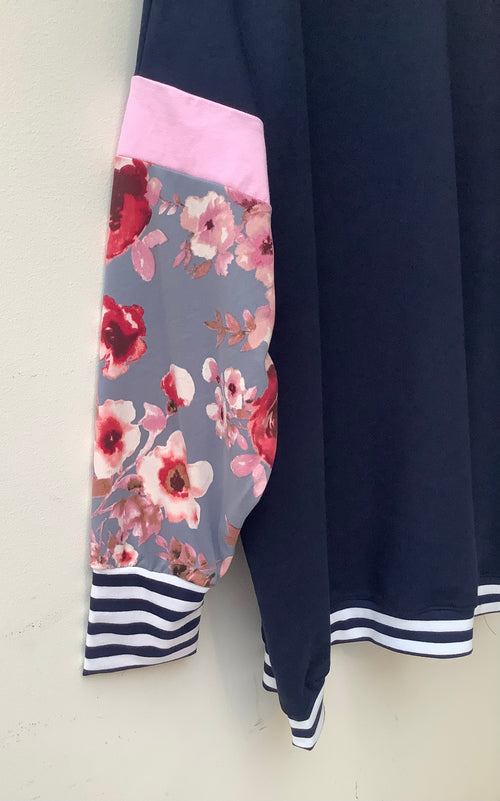 NAVY SWEATSHIRT WITH PINK AND GREY FLORAL