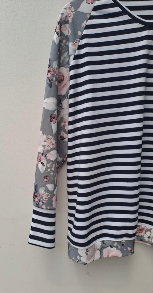 NEW *PHOEBE* SUMMER SWEATSHIRT.