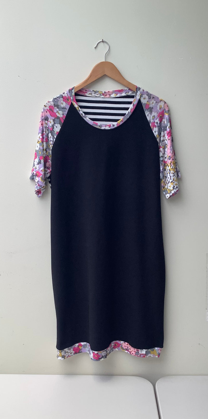 CREW DRESS IN SIZE 14/16