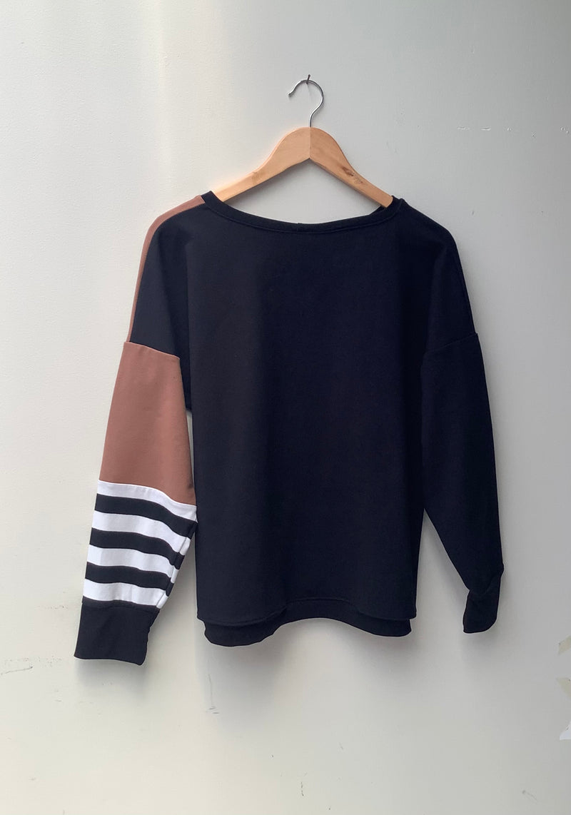 NEW SEASON 24 *SIMONE* SWEATSHIRT