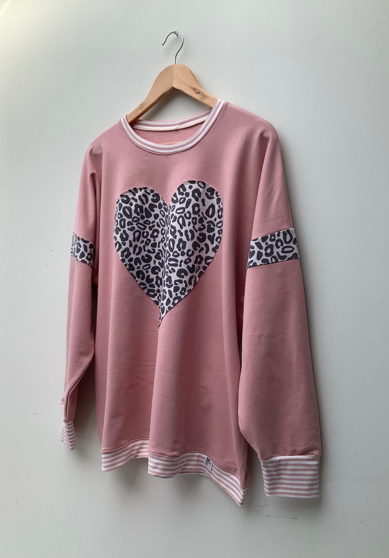 NEW *DUSKY PINK WITH HEART MOTIF* SWEATSHIRT