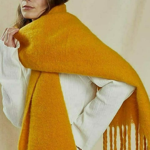FLUFFY SCARF IN MUSTARD | BAD BETTY NZ